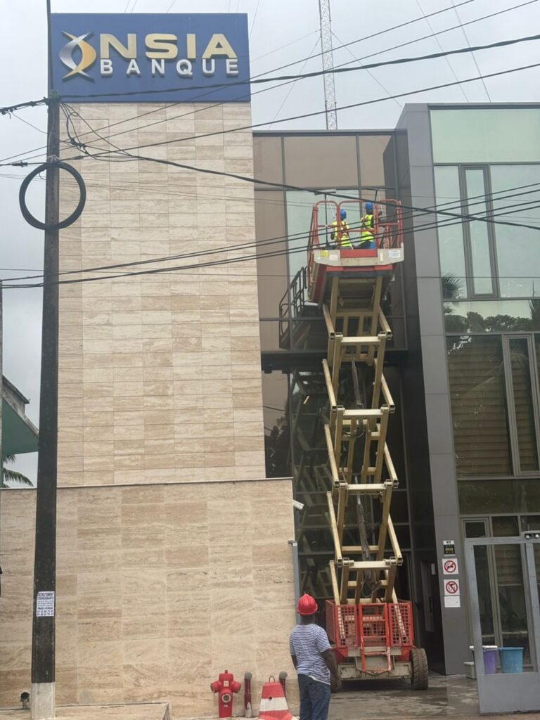 2025 11 27 à 12.10.19 00b57275 2025 11 27 à 12.10.19 00b57275